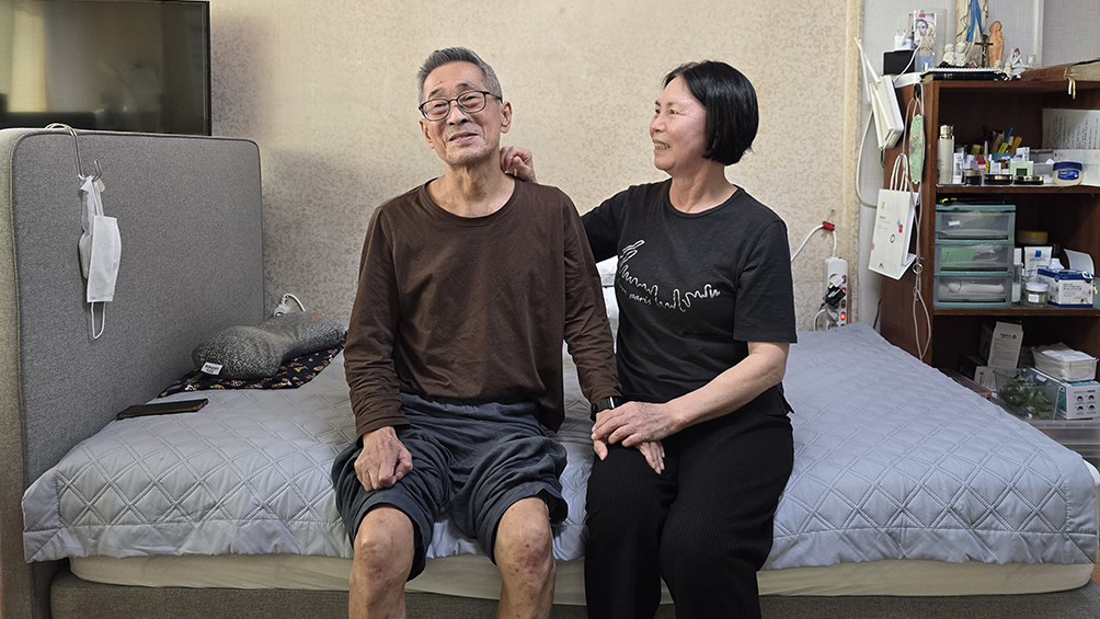 [사랑이 피어나는 곳에] 13년째 신장 투석 받는 남편 돌보는 아내
